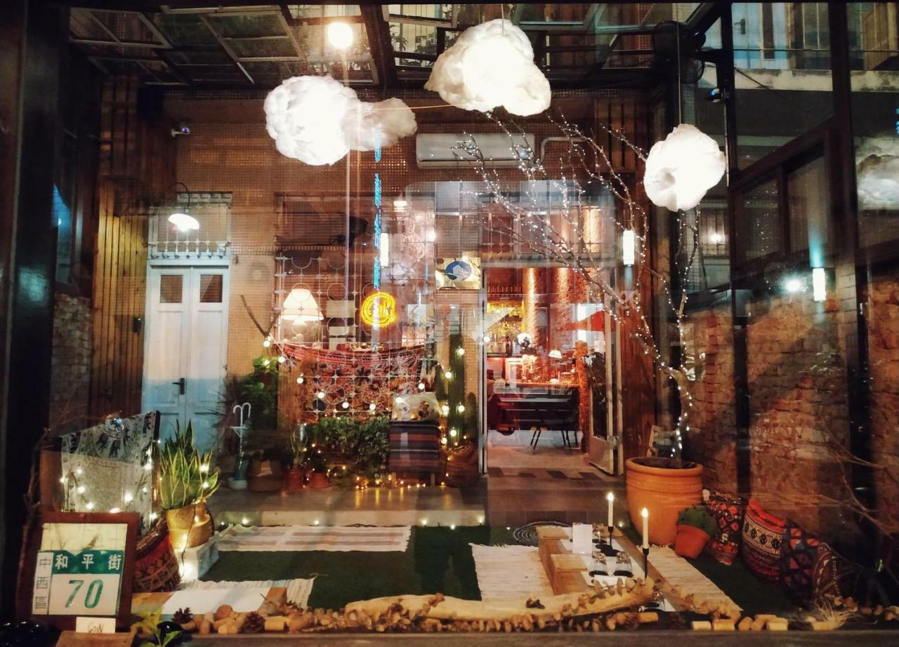 Goin Old House & Bar Apartamento Tainan Exterior foto